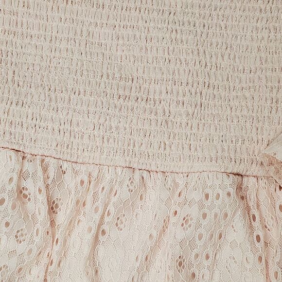 NWT Torrid Blush Pink Off Shoulder Lace Top - Picture 4 of 5